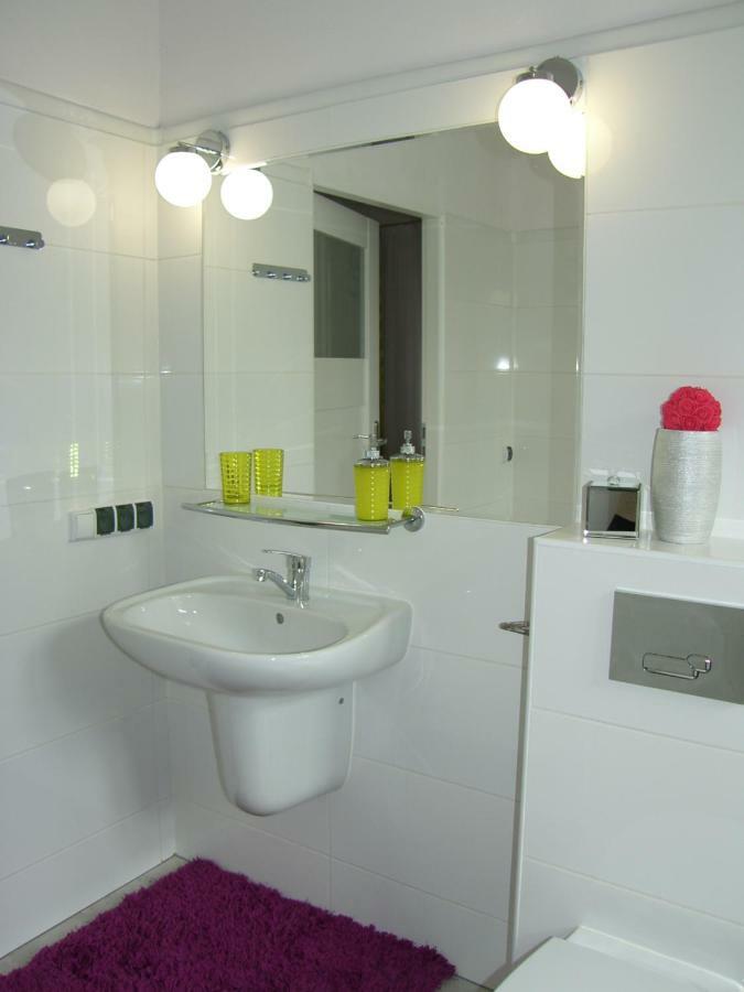 Kaliny Apartamenty Wanny Z Hydromasazem 霍茹夫 外观 照片